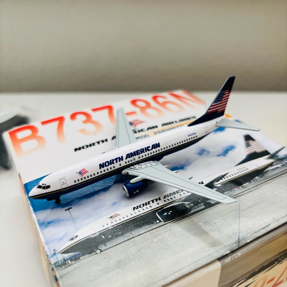 North American Airlines B737-86N Die Cast Plane 1:400 Dragon Wings 2001